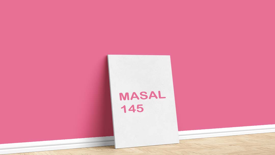 Filli Boya Kırmızı Duvar Boyası – Masal 145. Filli Boya kırmızı duvar boyası için kullanılan görselde, Masal 145 kodlu iç cephe rengiyle boyanmış bir duvar var.