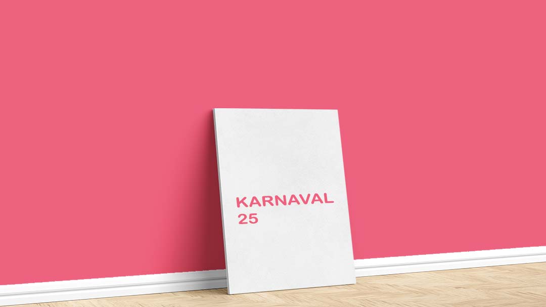Filli Boya Kırmızı Duvar Boyası – Karnaval 25. Filli Boya kırmızı duvar boyası için kullanılan görselde, Karnaval 25 kodlu iç cephe boyasıyla boyalı bir duvar var.