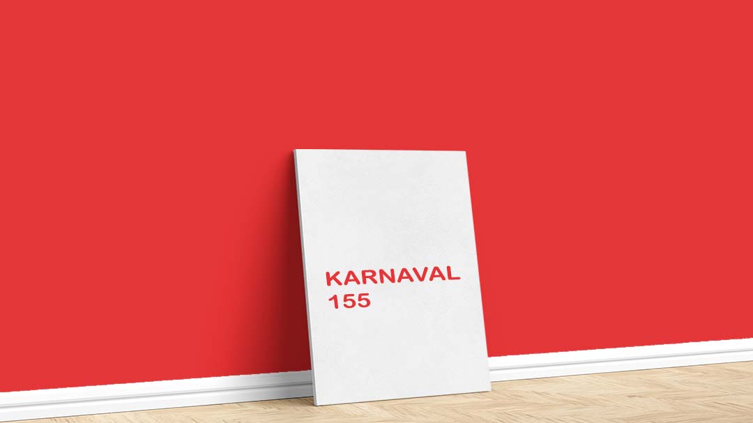 Filli Boya Kırmızı Duvar Boyası – Karnaval 155. Filli Boya kırmızı duvar boyası için kullanılan görselde, Karnaval 155 kodlu iç cephe rengiyle boyanmış bir duvar var.