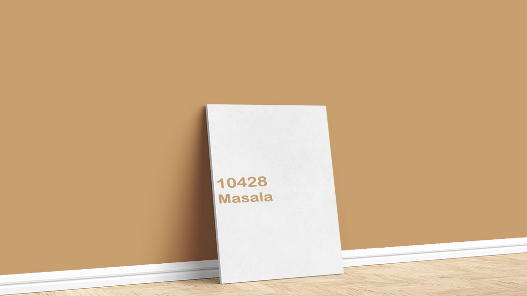 Jotun Sarı Boya Rengi – 10428 Masala. Jotun koyu sarı boya rengi için kullanılan görselde, 10428 Masala adlı iç cephe boyasıyla boyalı bir duvar var.