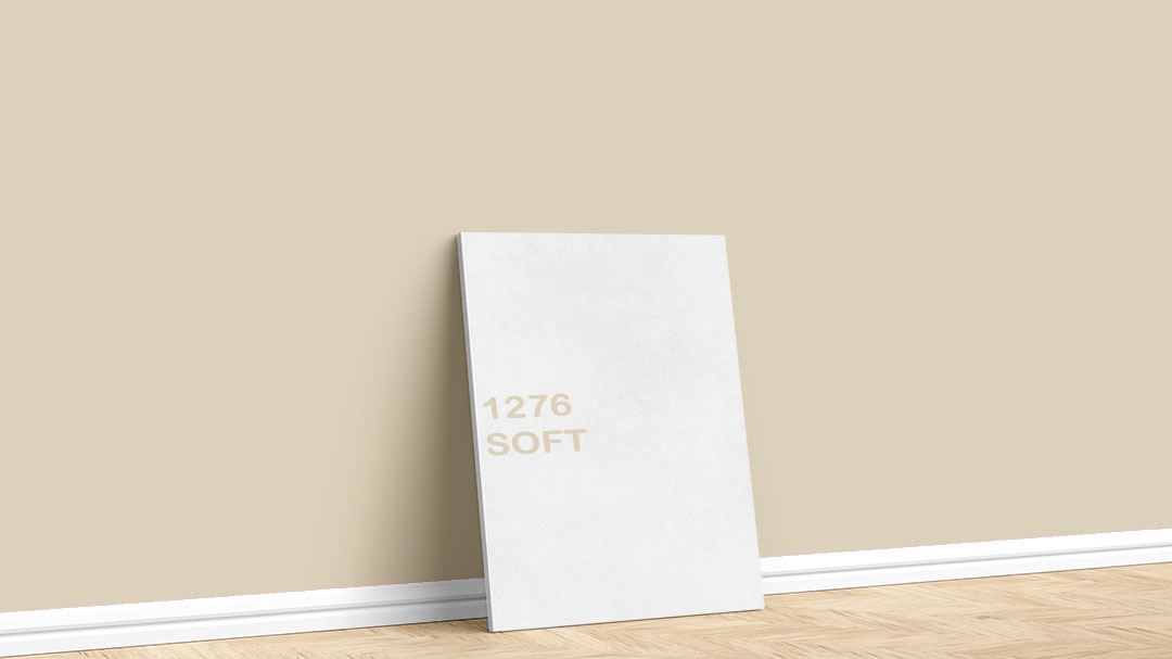 Jotun Pastel Bej Boya Rengi – 1276 Soft . Jotun pastel bej boya rengi için kullanılan görselde, 1276 Soft adlı iç cephe boyasıyla boyalı bir duvar var.