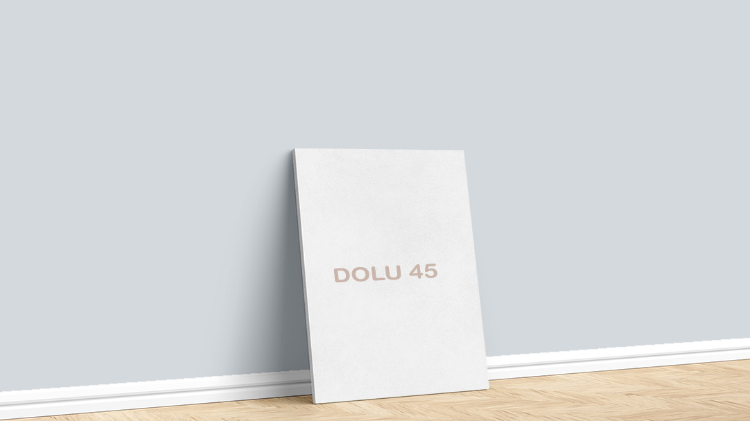 Filli Boya Dolu 45 Boya Rengi. Filli Boya bej boya rengi için kullanılan görselde, Boyacıyım tarafından Dolu 45 isimli iç cephe duvar boyasıyla boyanmış bir duvar var.