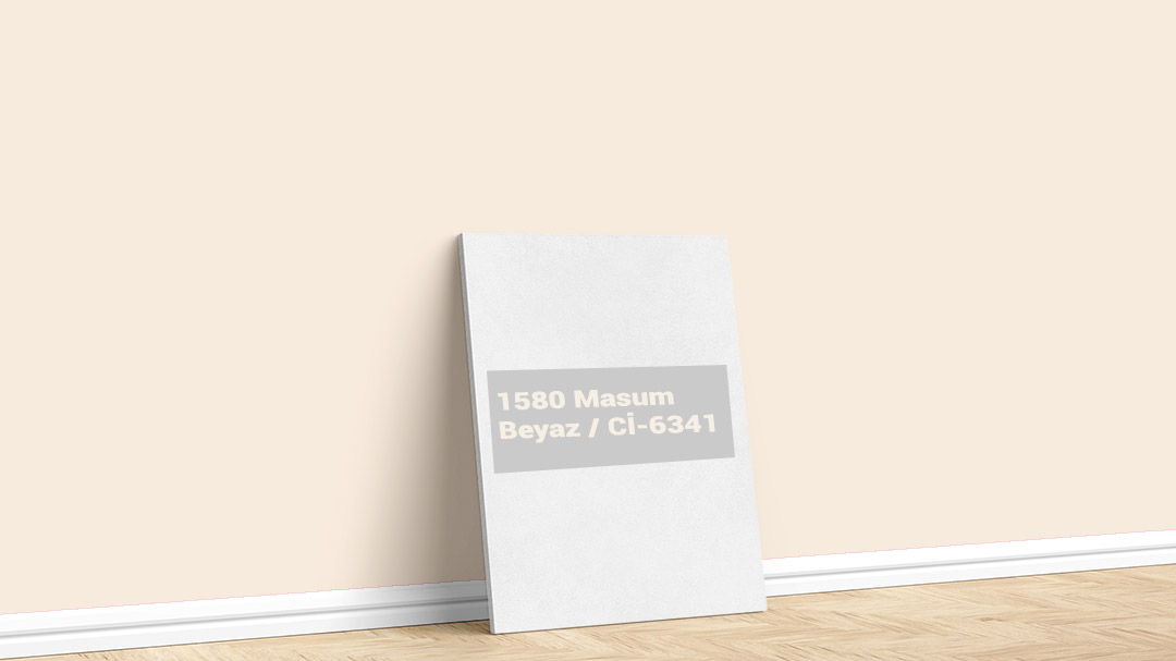 Polisan 1580 Masum Beyaz İç Cephe Boya Rengi. Görselde, İstanbul boyacı ustası Boyacıyım tarafından Polisan 1580 Masum beyaz iç cephe boya rengi ile boyanmış bir duvar var.