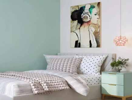 Çocuk Odası Boya Renkleri – Yeşil. Çocuk odası boya renkleri için kullanılan görselde, yeşil duvarları olan doğa temalı bir oda var.