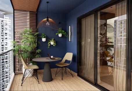 Görselde, lacivert duvarları ve ahşap zemini olan geniş bir balkon var.