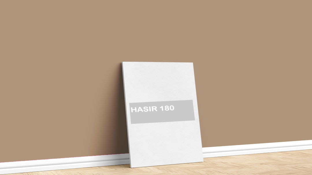 Filli Boya Hasır 180 Kahverengi Boya Rengi. Görselde, Filli Boya kahverengi iç cephe renk kartelasında bulunan Hasır 180 isimli boya rengi ile boyadığımız bir duvar var.