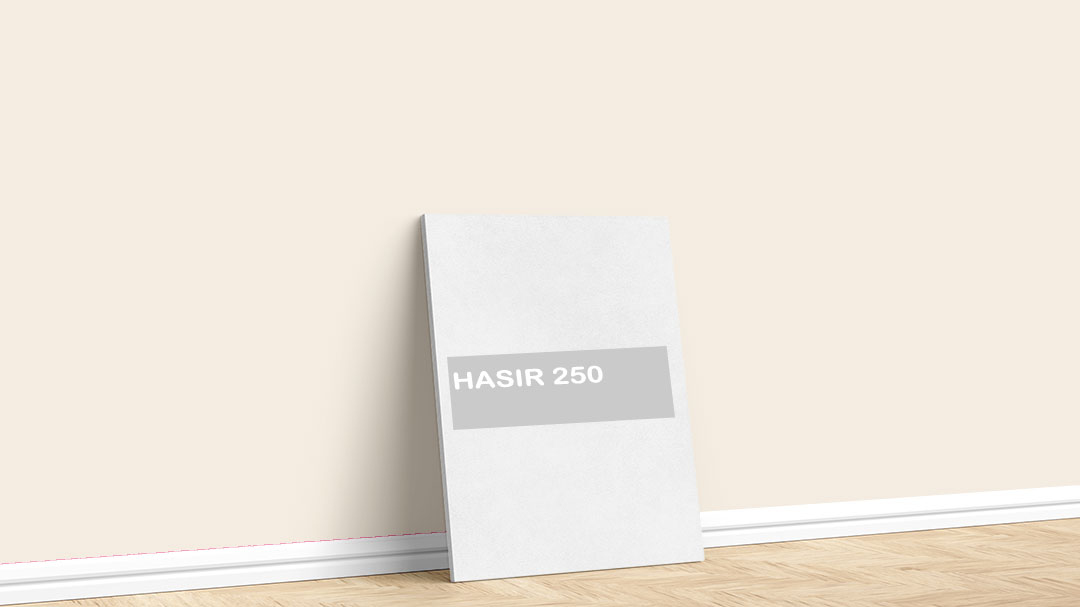 Filli Boya Hasır 250 Kahverengi Boya Rengi. Görselde, Filli Boya kahverengi iç cephe renk kartelasında bulunan Hasır 250 isimli boya rengi ile boyadığımız bir duvar var.