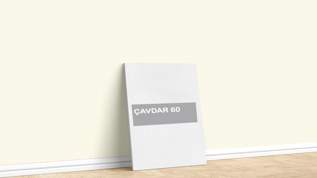 Görselde, Filli Boya turuncu iç cephe renk kartelasında bulunan Çavdar 60 isimli boya rengi ile boyadığımız bir duvar var.