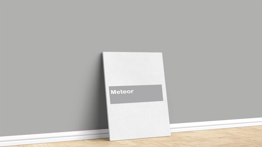 Marshall Meteor Gri Boya Rengi. Görselde, Natürel Renkler içinde bulunan Marshall Meteor isimli gri iç cephe boya rengi ile boyanmış bir duvar var.